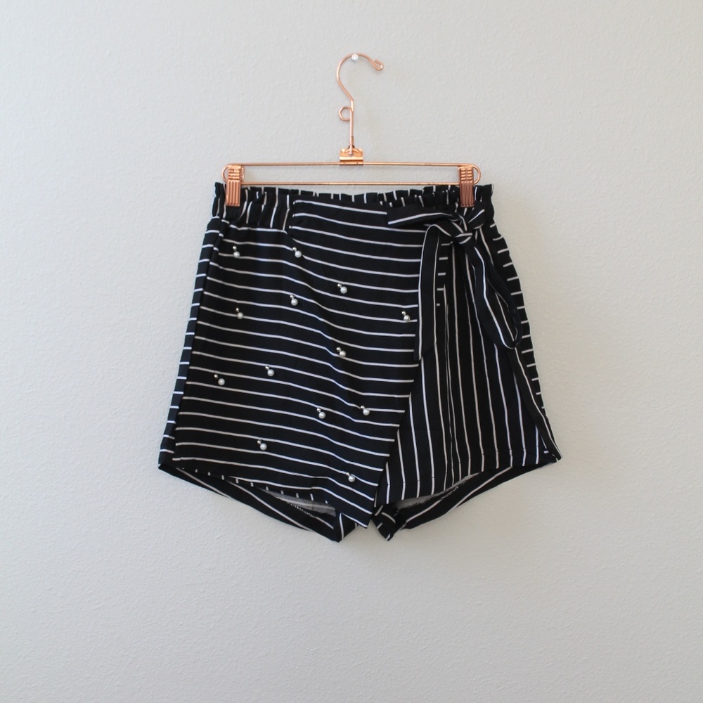 Skort Striped‎ & Pearls